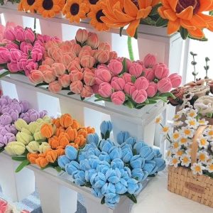 Blossom Essence (menampilkan keanggunan bunga buatan yang menyerupai aslinya)