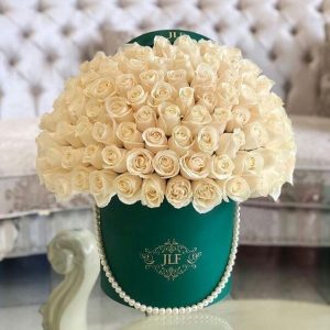 Luxury Blossom ( box bunga premium untuk hadiah istimewa)